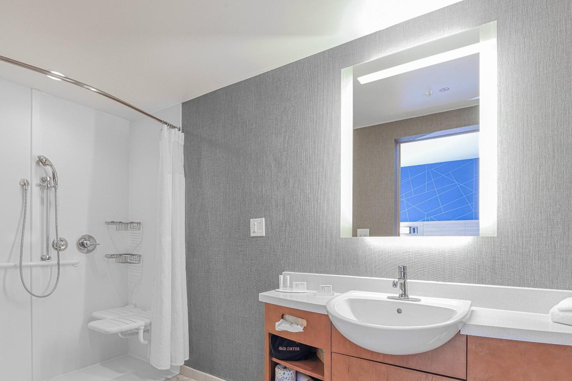 Springhill Suites By Marriott Fishkill Exterior photo