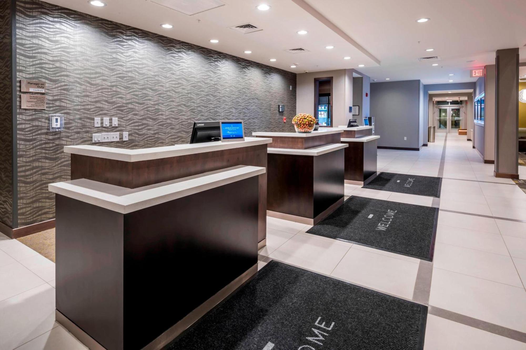 Springhill Suites By Marriott Fishkill Exterior photo
